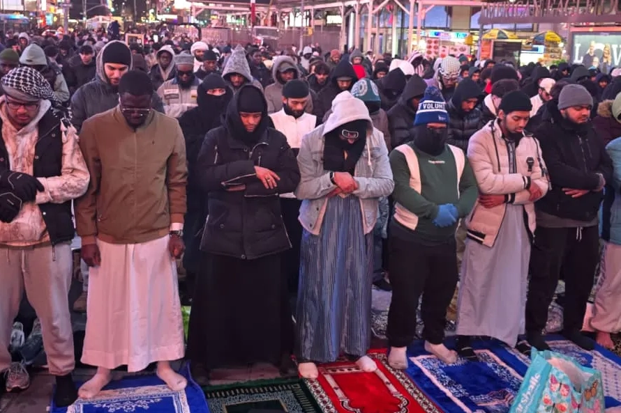 ABD Times Meydanı’nda teravih namazı Ramazan ayının başlamasıyla