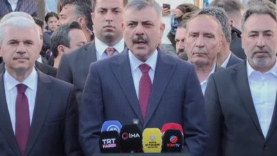 Bakan Çiftçi baba ocağı Konya’da… Güvenlik güçlerine telsizden seslendi Bakan Çiftçi baba ocağı Konya’da… Güvenlik güçlerine telsizden seslendi