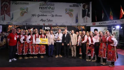 10. Altın Mobilya ödülü İnegöl’den Bulgaristan’a gitti 10. Altın Mobilya ödülü İnegöl’den Bulgaristan’a gitti