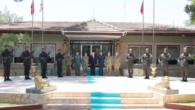 Bakan Güler’den KKTC’deki 39’uncu Mekanize Piyade Tümen Komutanlığı’na ziyaret Bakan Güler’den KKTC’deki 39’uncu Mekanize Piyade Tümen Komutanlığı’na ziyaret