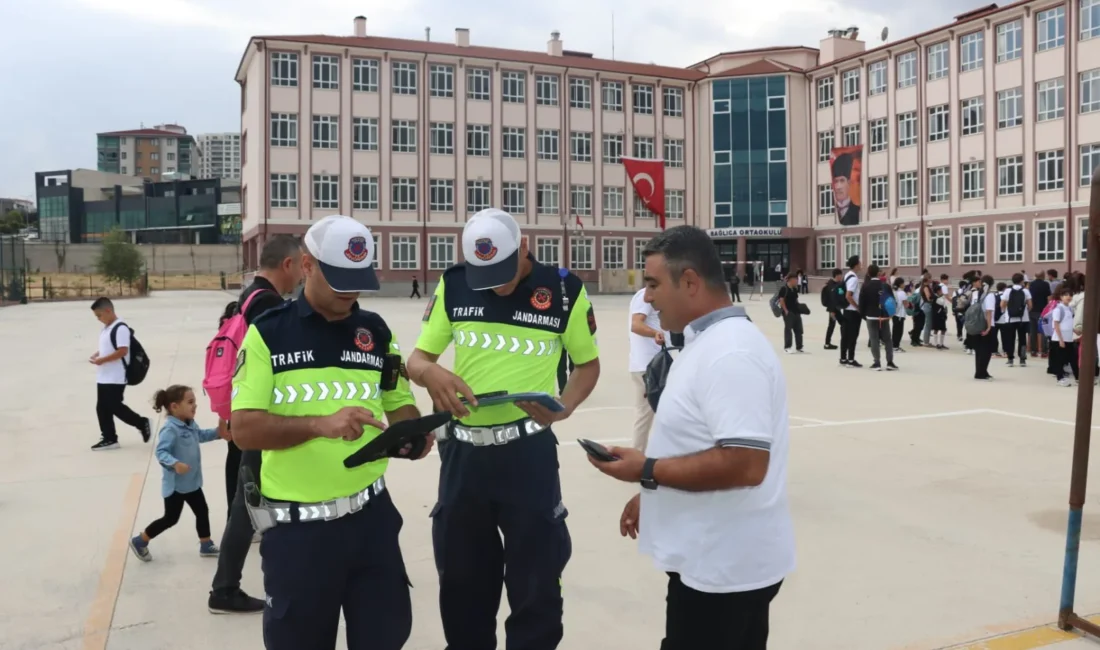 Ankara’da okul çevrelerinde 20 günde yaklaşık 20 bin kişi sorgulandı Ankara Valiliği koordinasyonunda, öğrencilerin
